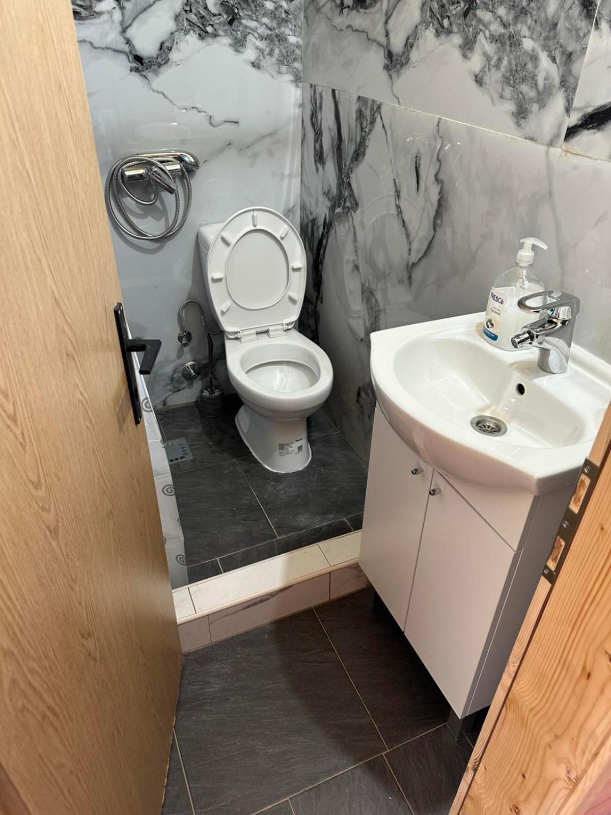Begov Kamp, Plav Villa Exteriör bild